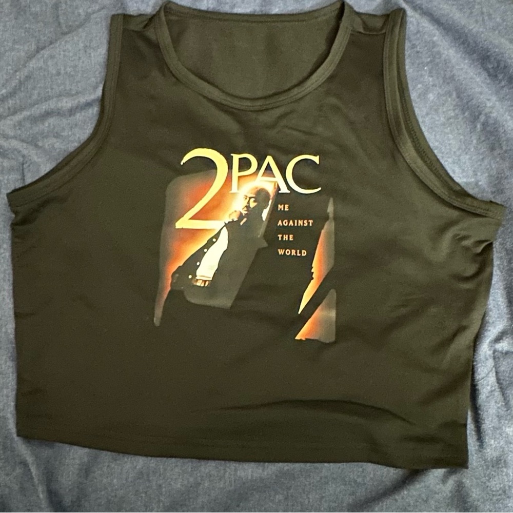 2Pac Graphic Crop Top